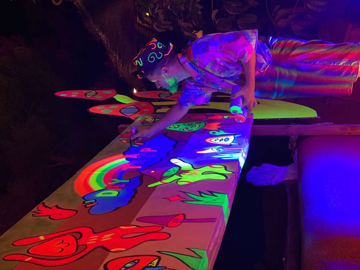 LIVE PAINTING — Art performer, Performance Lab Ibiza
