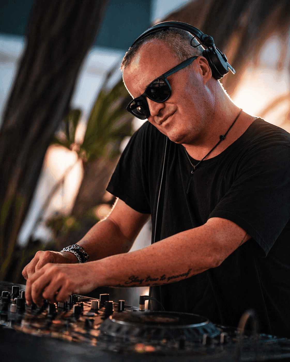 DJ — Dancers performer, Performance Lab Ibiza